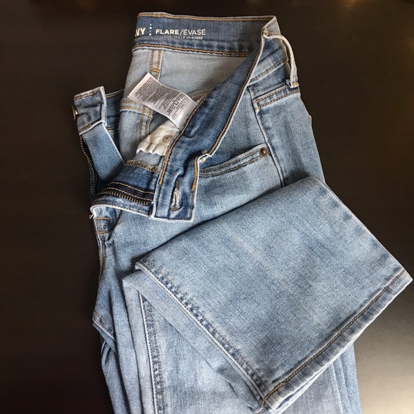 Fitted, high-water Flare Jean - Picture 4 of 4